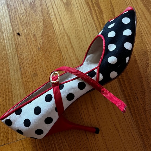 Comme Il Faut Amazing Dancing Shoes size 41 RARE polka dot white/black/red NEW! - Picture 1 of 7